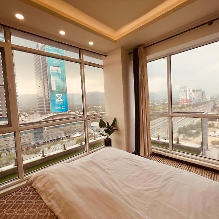High Rise Presidential Suite In Elysium Opp Centaurus 伊斯兰堡 外观 照片
