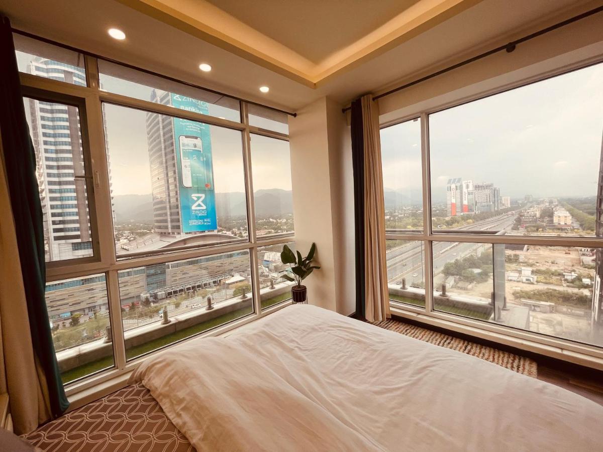 High Rise Presidential Suite In Elysium Opp Centaurus 伊斯兰堡 外观 照片