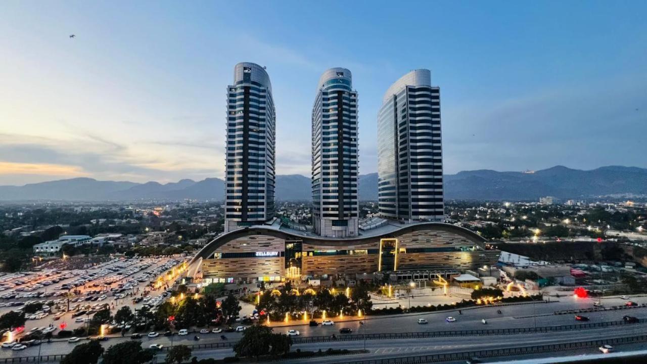 High Rise Presidential Suite In Elysium Opp Centaurus 伊斯兰堡 外观 照片